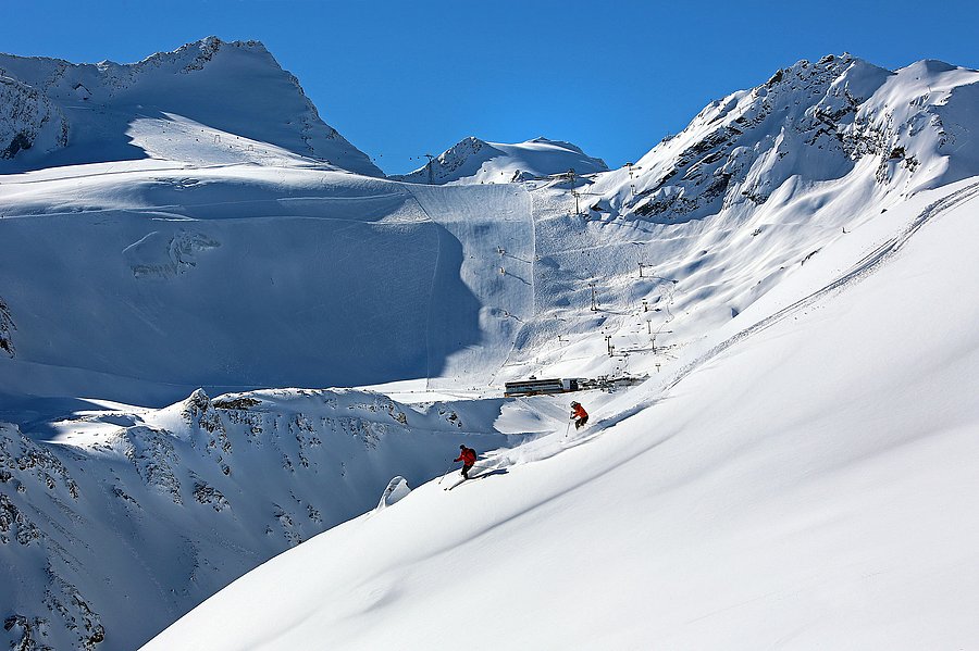 Skischool + Rent in Sölden